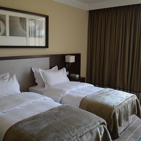 Pullman Lubumbashi Grand Karavia. Hotel Екстериор снимка