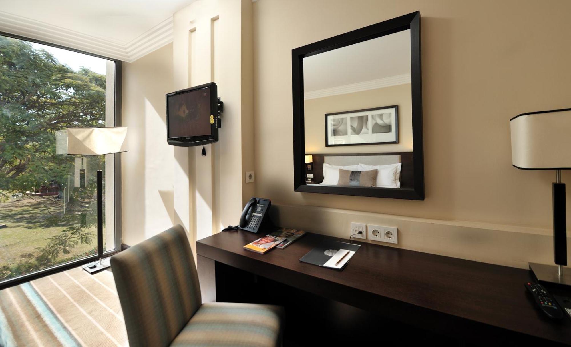 Pullman Lubumbashi Grand Karavia. Hotel Екстериор снимка